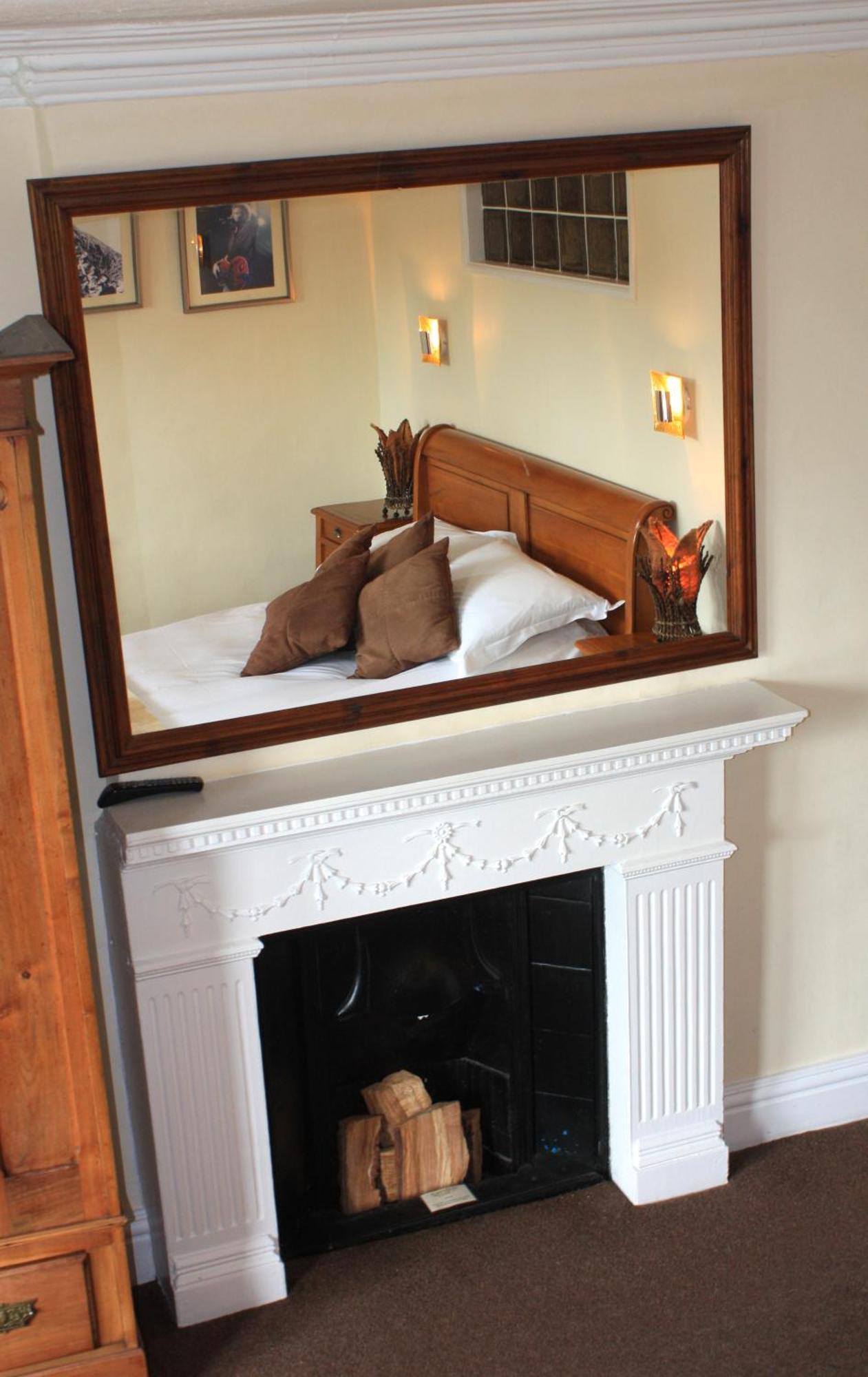 Harefield Hall Hotel Пейтли Бридж Стая снимка