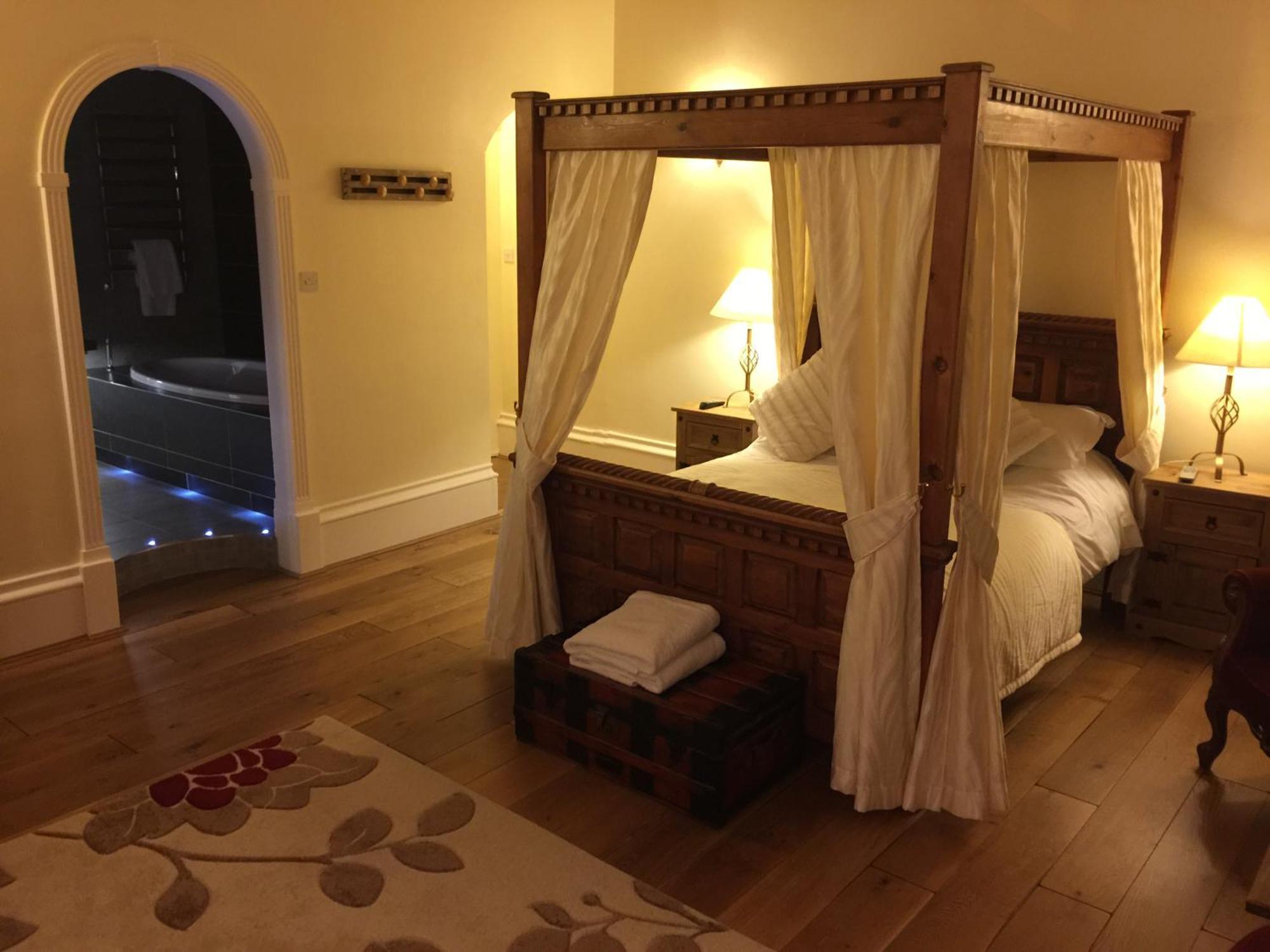 Harefield Hall Hotel Пейтли Бридж Стая снимка