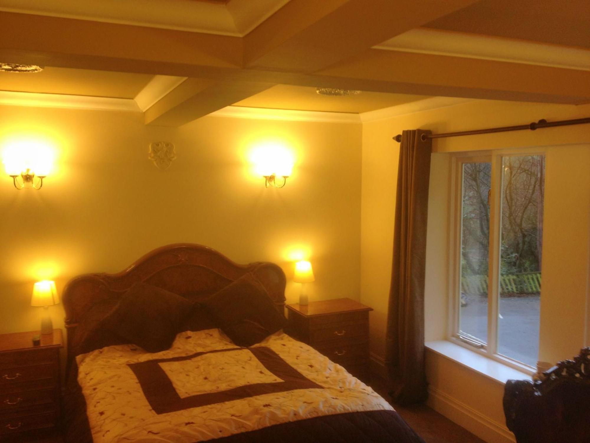 Harefield Hall Hotel Пейтли Бридж Стая снимка