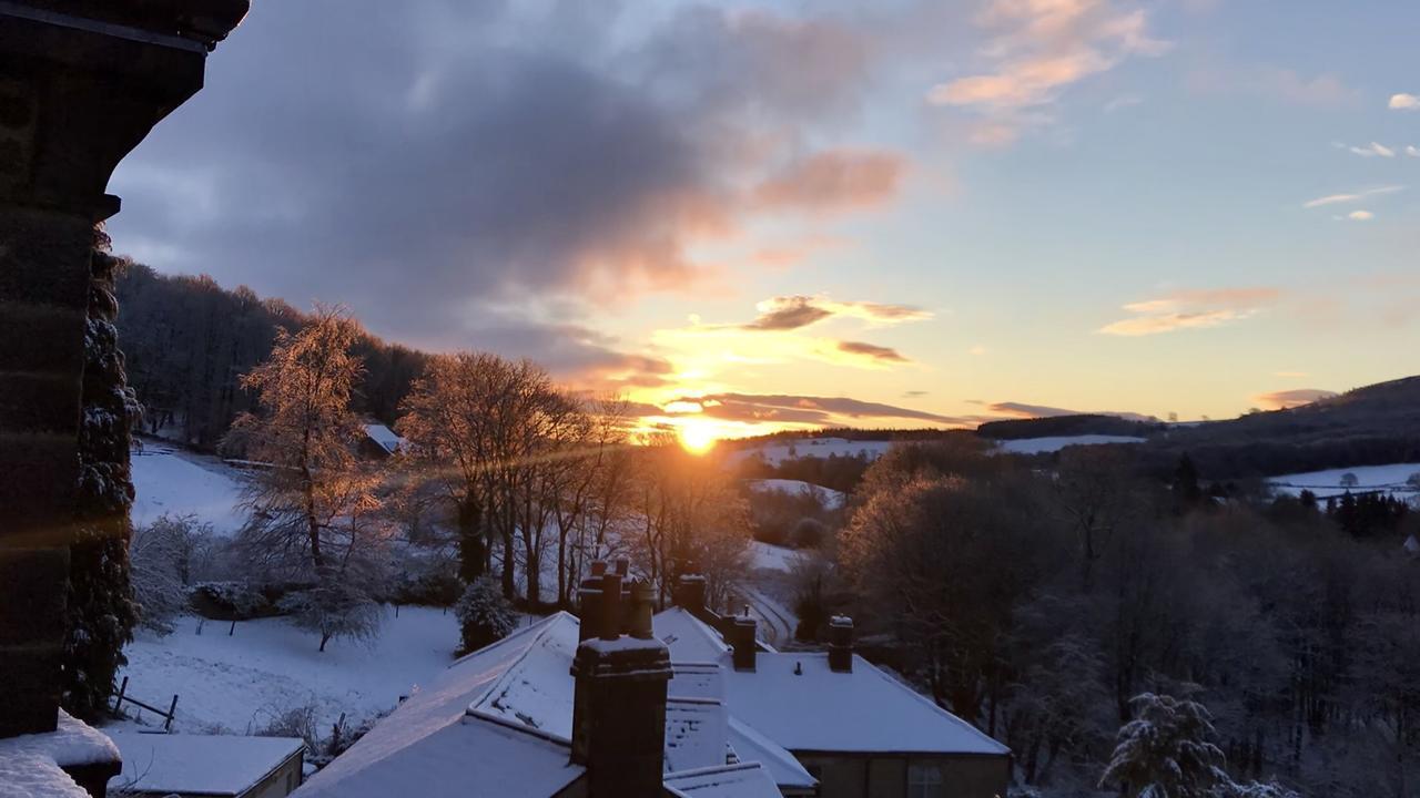 Harefield Hall Hotel Пейтли Бридж Екстериор снимка